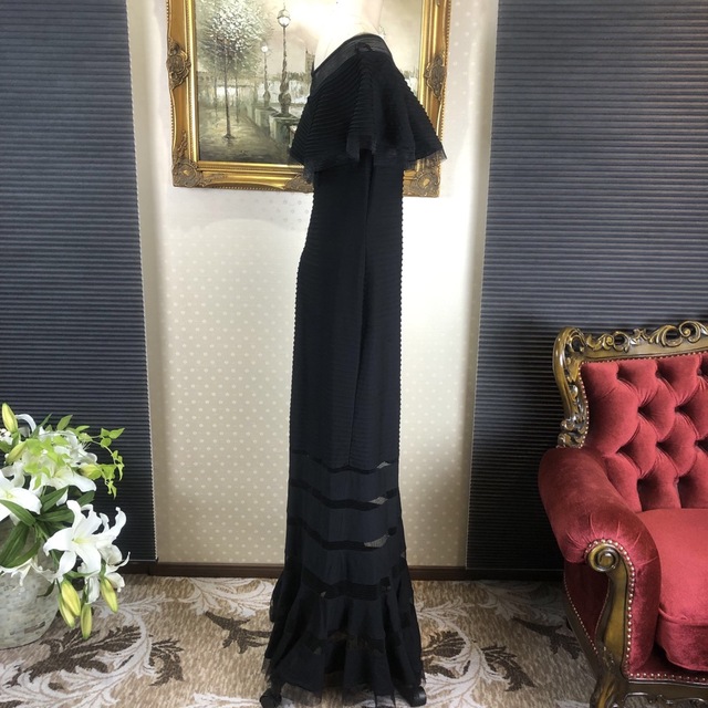 TADASHI SHOJI(タダシショウジ)の新品☆ TADASHI SHOJI  ブラック　サイズM (T27) レディースのフォーマル/ドレス(ロングドレス)の商品写真