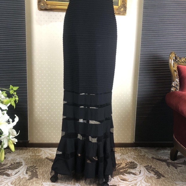 新品☆ TADASHI SHOJI ブラック　サイズM 【124】