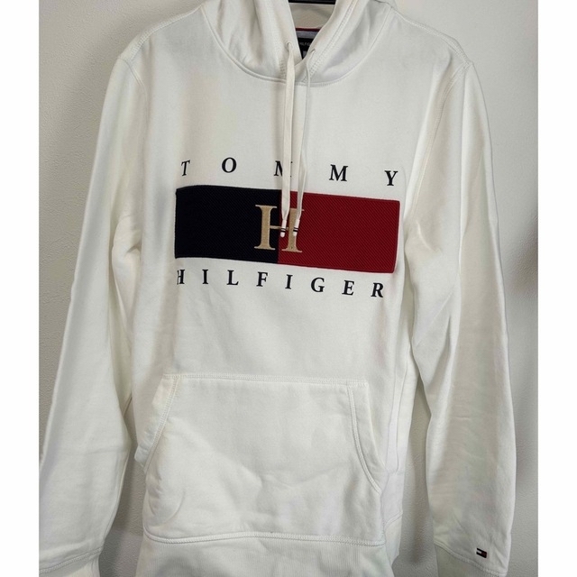 TOMMY HILFIGER(トミーヒルフィガー)のトミーヒルフィガー パーカー Lサイズ【KAO様専用】 メンズのトップス(パーカー)の商品写真