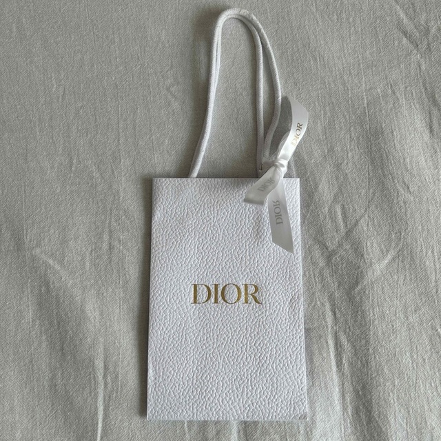 Christian Dior(クリスチャンディオール)のDIOR 紙袋 レディースのバッグ(ショップ袋)の商品写真