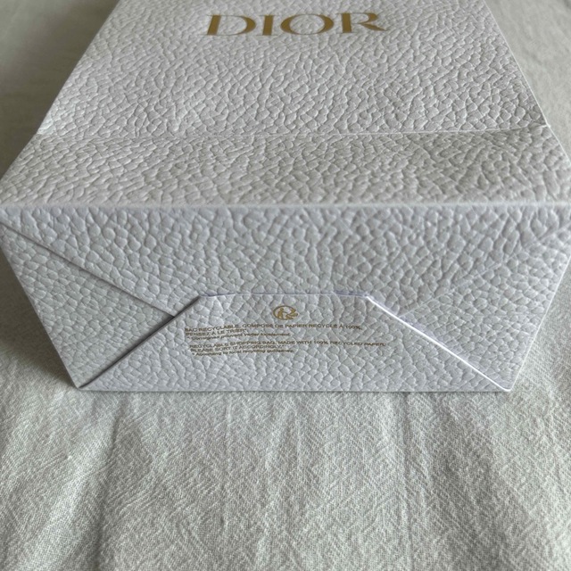 Christian Dior(クリスチャンディオール)のDIOR 紙袋 レディースのバッグ(ショップ袋)の商品写真