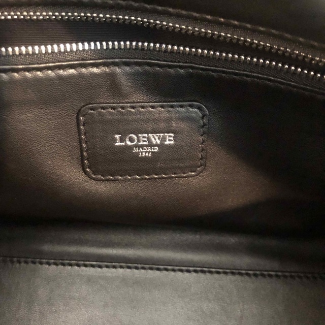 LOEWE(ロエベ)のロエベ LOEWE アマソナ 28 バッグインバッグ　ハンドバッグ レザ レディースのバッグ(ハンドバッグ)の商品写真