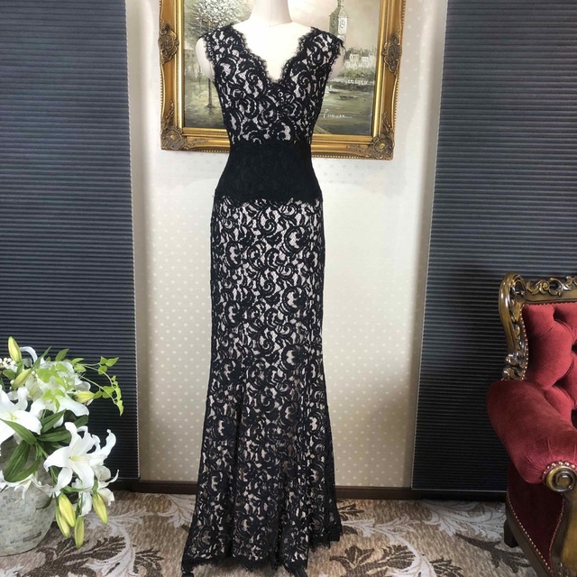 新品☆TADASHI SHOJI ブラック　サイズ4(T21)