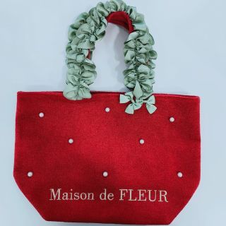 メゾンドフルール(Maison de FLEUR)のメゾンドフルールいちごフリルハンドルトートバッグ(トートバッグ)