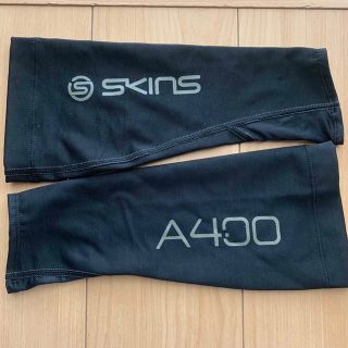 スキンズ(SKINS)のスキンズ カーフスリーブ A400 サイズ Ｌ(トレーニング用品)