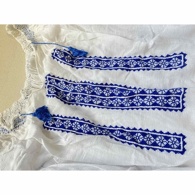 ウクライナ　刺繍　ブラウス レディースのトップス(シャツ/ブラウス(長袖/七分))の商品写真