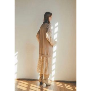 クラネ(CLANE)のCLANE FLOWER LACE MIX ONE PIECE ベージュ(ロングワンピース/マキシワンピース)