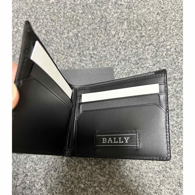 Bally(バリー)のBALLY 財布 折りたたみ財布【並行輸入品】 メンズのファッション小物(折り財布)の商品写真