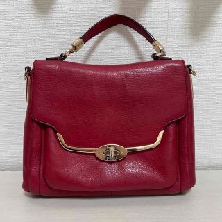 コーチ(COACH)のコーチ　ショルダーバッグ　レッド(ショルダーバッグ)