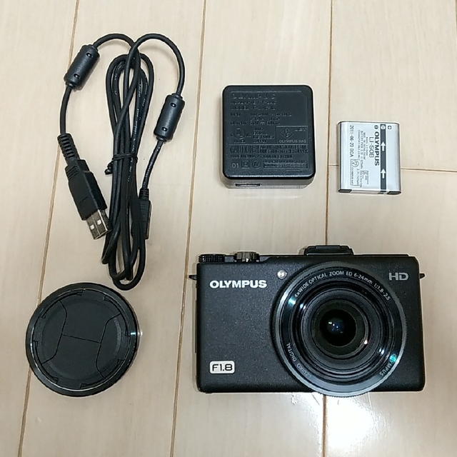 カメラオリンパス　デジタルカメラ XZ-1