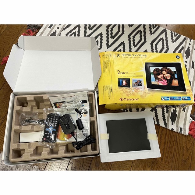 オールノット トランセンド 8インチデジタルフォトフレーム PF810 TS2GPF810W フォトフレーム Transcend デジタルフォトフレーム 7インチ 内蔵メモリー2GB
