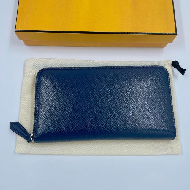正規品未使用品】フェンディ 7M0210 レザー ズッキーノ 長財布 正規品未使用品】フェンディ 7M0210 レザー ズッキーノ 長財布