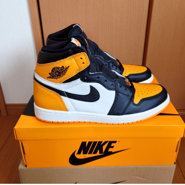 NIKE(ナイキ)のNIKE　AIRJORDAN1 High OG  TAXi メンズの靴/シューズ(スニーカー)の商品写真