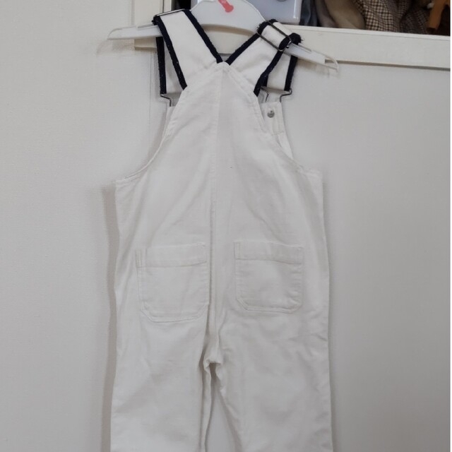 petit main(プティマイン)のpetit main オーバーオール ホワイトデニム 90cm キッズ/ベビー/マタニティのキッズ服女の子用(90cm~)(パンツ/スパッツ)の商品写真