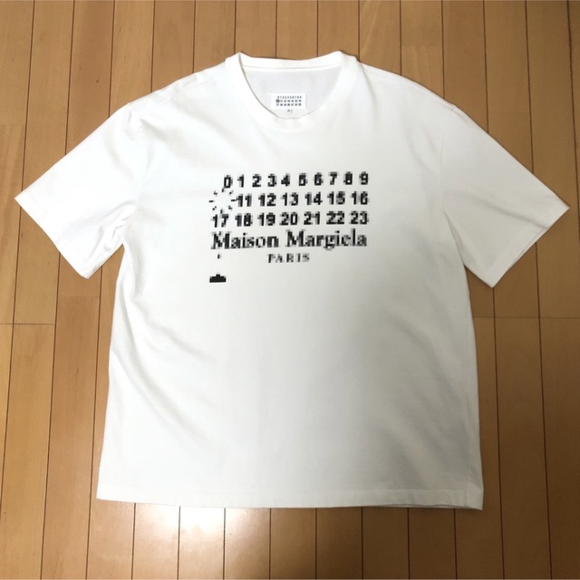 インベーダー　カレンダー　ロゴプリント　オーバーサイズTシャツ　マルジェラのサムネイル