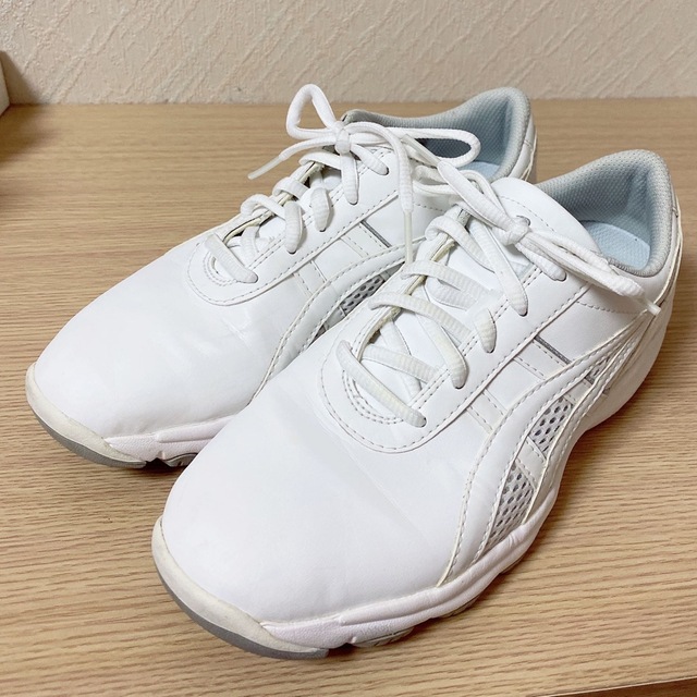 asics(アシックス)の【専用】アシックス　ナースウォーカー レディースの靴/シューズ(スニーカー)の商品写真