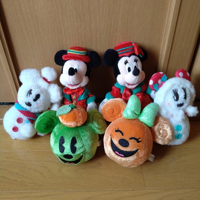 Disney(ディズニー)のディズニーぬいぐるみバッジまとめ売り エンタメ/ホビーのおもちゃ/ぬいぐるみ(キャラクターグッズ)の商品写真