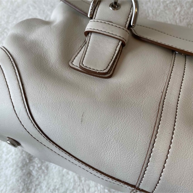 COACH - COACH コーチ 白 バッグ レザー ショルダーバッグ ホワイト 美