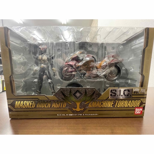 BANDAI(バンダイ)の【超美品】S.I.C.VOL.40 仮面ライダーアギト&マシントルネイダー エンタメ/ホビーのフィギュア(特撮)の商品写真