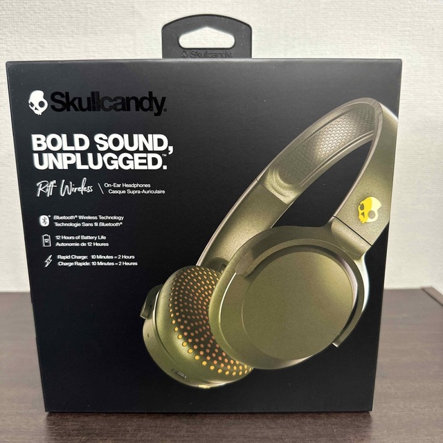 Skullcandy(スカルキャンディ)のSKULLCANDY RIFF WIRELESS OLIVE MOSSGREEN スマホ/家電/カメラのオーディオ機器(ヘッドフォン/イヤフォン)の商品写真