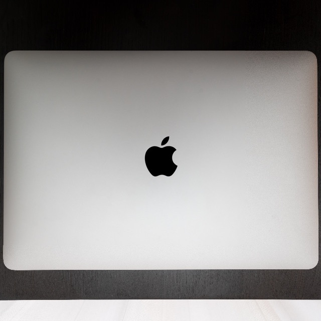 MacBook Air M1 8コアCPU 8コアGPU 512GB  8GB
