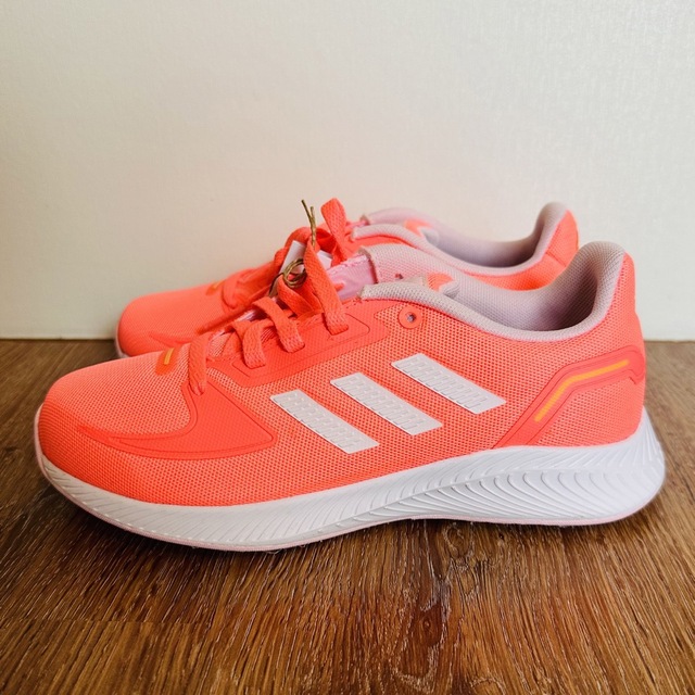 【新品未使用】アディダス スニーカー 21.5cm 新品 adidas キッズ