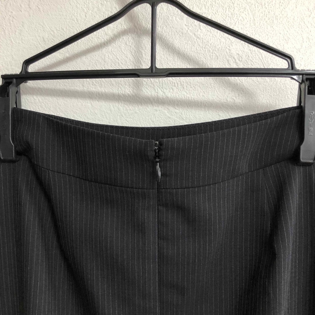 HARUYAMA(ハルヤマ)の【新品・未使用】スーツ　パンツ　スカート　2点セット　ViViコラボ レディースのフォーマル/ドレス(スーツ)の商品写真