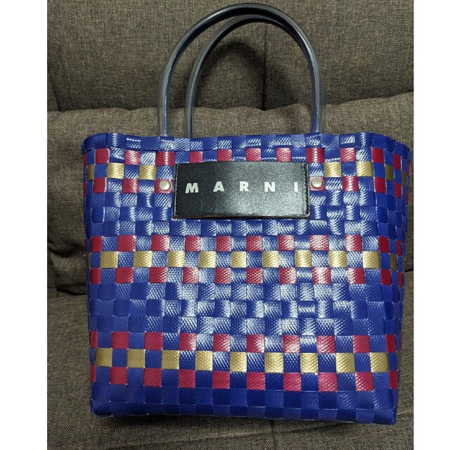 美品 MARNI カゴバッグ ブラック ラージ-