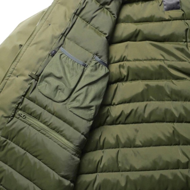 DAIWA(ダイワ)のDAIWA PIER39 TECH CRUISER DOWN JACKET  メンズのジャケット/アウター(ミリタリージャケット)の商品写真