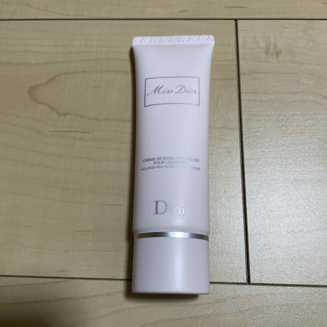 Dior(ディオール)のdior ハンドクリーム コスメ/美容のボディケア(ハンドクリーム)の商品写真