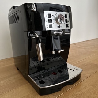 デロンギ(DeLonghi)のデロンギ マグニフィカS 全自動コーヒーマシン ECAM22112(エスプレッソマシン)
