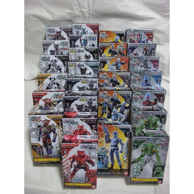 新品未開封 創動 仮面ライダービルド 装動 仮面ライダーリバイ バイス