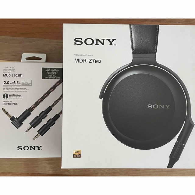 Sony MDR Z7M2 + MUC-B20SB1オーディオ機器