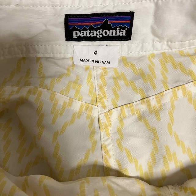 patagonia(パタゴニア)のパタゴニア　ショートパンツ　レディース　サイズ4  ボードショーツ レディースのパンツ(ショートパンツ)の商品写真