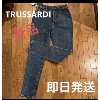 トラサルディ(Trussardi)の【新品未使用】トラサルディ TRUSSARDI  パンツ サイズ42(デニム/ジーンズ)