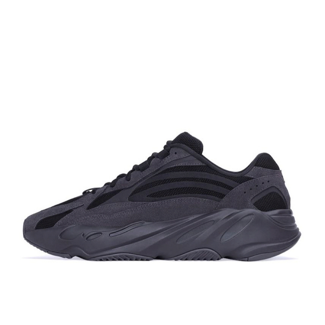 YEEZY（adidas） - adidas YEEZY BOOST 700 V2 ブラック