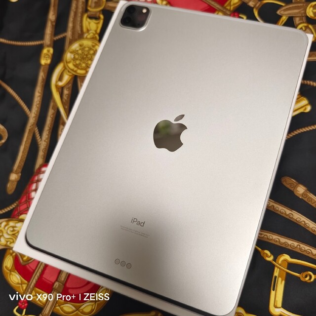 iPad Pro 11インチ 第3世代 Wi-Fi 128GB シルバー 美品