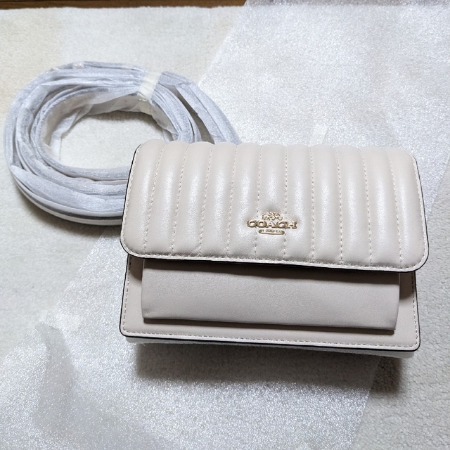 【新品＊未使用】COACH ショルダーバッグ