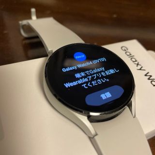 ギャラクシー(Galaxy)の海外版 LTE！GPS！付きGALAXY Watch4 シルバー(腕時計(デジタル))