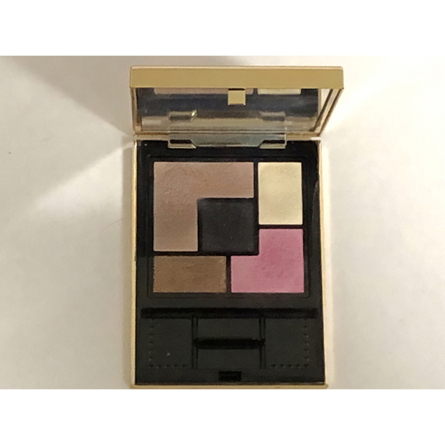 Yves Saint Laurent Beaute(イヴサンローランボーテ)の【YSL】限定アイシャドウ☆ パレット オンブルドジュール コスメ/美容のベースメイク/化粧品(アイシャドウ)の商品写真