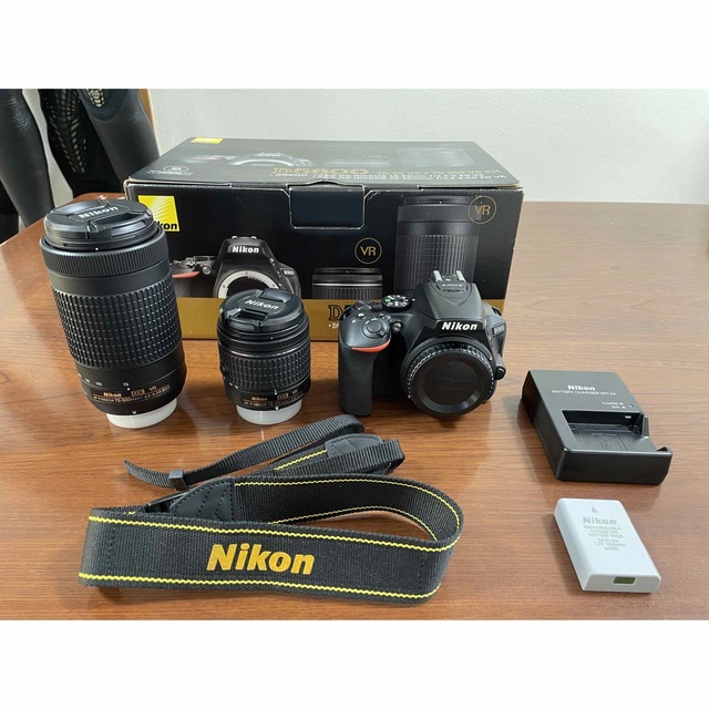 大特価放出! Nikon - Nikon D5600 ダブルズームキット デジタル一眼