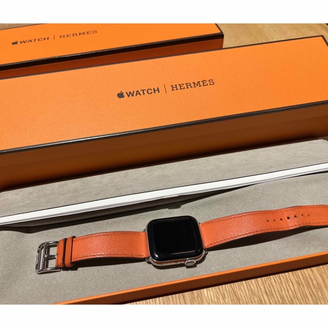 Hermes(エルメス)のHERMES Apple Watch series5 メンズの時計(腕時計(デジタル))の商品写真