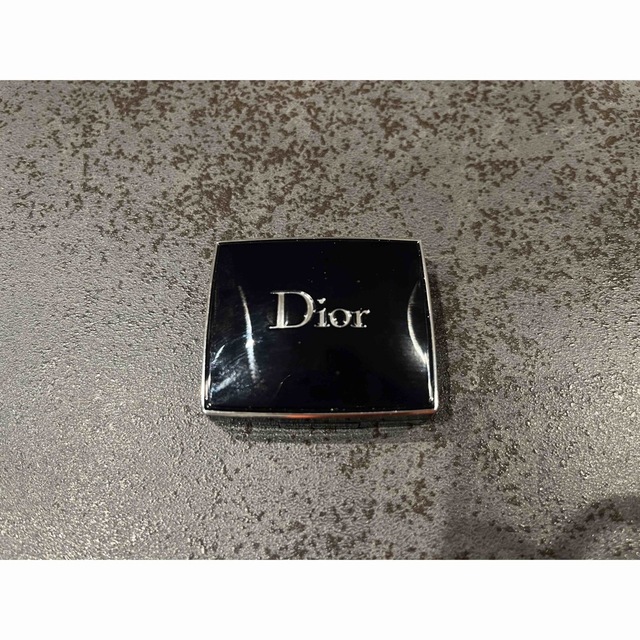 Dior(ディオール)のDior サンククルール　646 30モンテーニュ　アイシャドウ コスメ/美容のベースメイク/化粧品(アイシャドウ)の商品写真