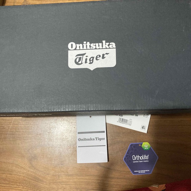 Onitsuka Tiger(オニツカタイガー)のオニツカタイガー　レザー　品番 : 1183B391 スニーカー レディースの靴/シューズ(スニーカー)の商品写真
