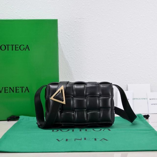 Bottega Veneta - ボッテガ・ヴェネタ　BOTTEGA VENETA パテッド　カセット