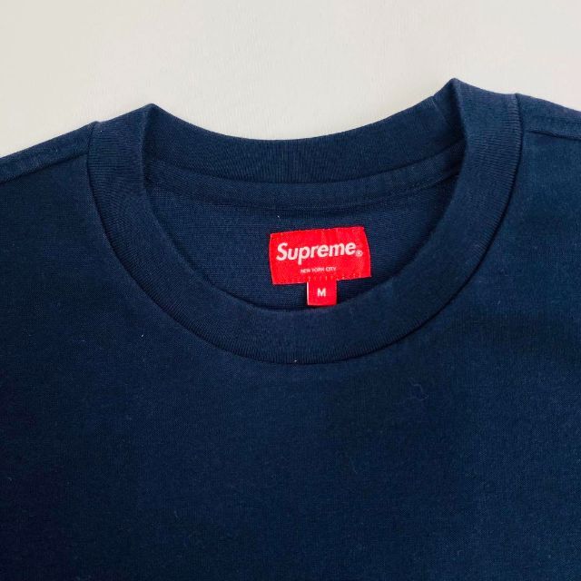 Supreme(シュプリーム)の【美品】supreme パイルロゴ tシャツ メンズのトップス(Tシャツ/カットソー(半袖/袖なし))の商品写真