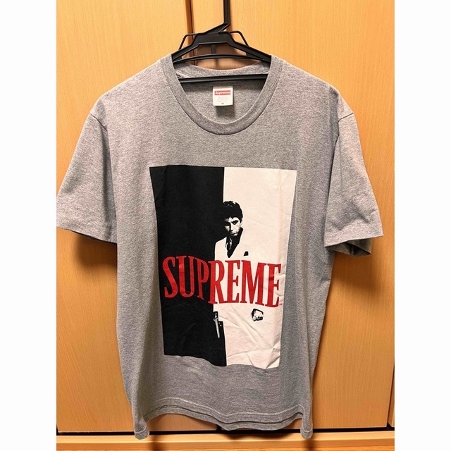 美品　キムタク着用⭐︎supreme Tシャツ　Sサイズ