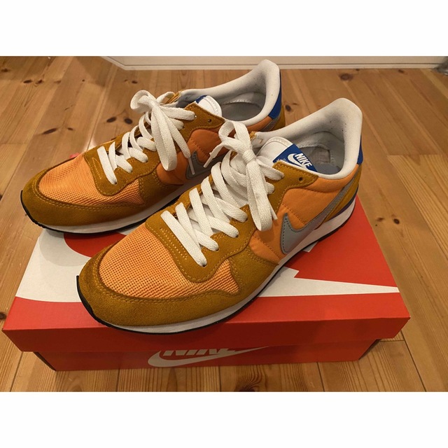 NIKE(ナイキ)のナイキ インターナショナリスト 28.0㎝ INTERNATIONALIST メンズの靴/シューズ(スニーカー)の商品写真