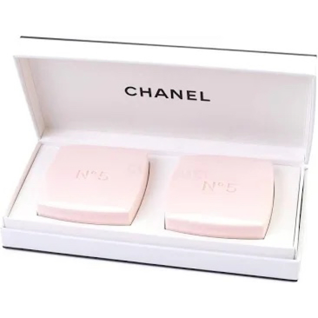 CHANEL(シャネル)のシャネル No5 サヴォン 未使用箱付き コスメ/美容のボディケア(ボディソープ/石鹸)の商品写真