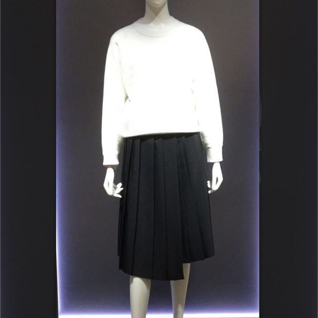 Theory luxe セオリーリュクス アシメントリープリーツスカート-